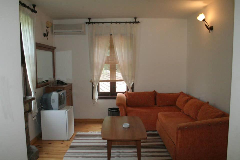 Family Hotel Bile Beli Osŭm Zewnętrze zdjęcie