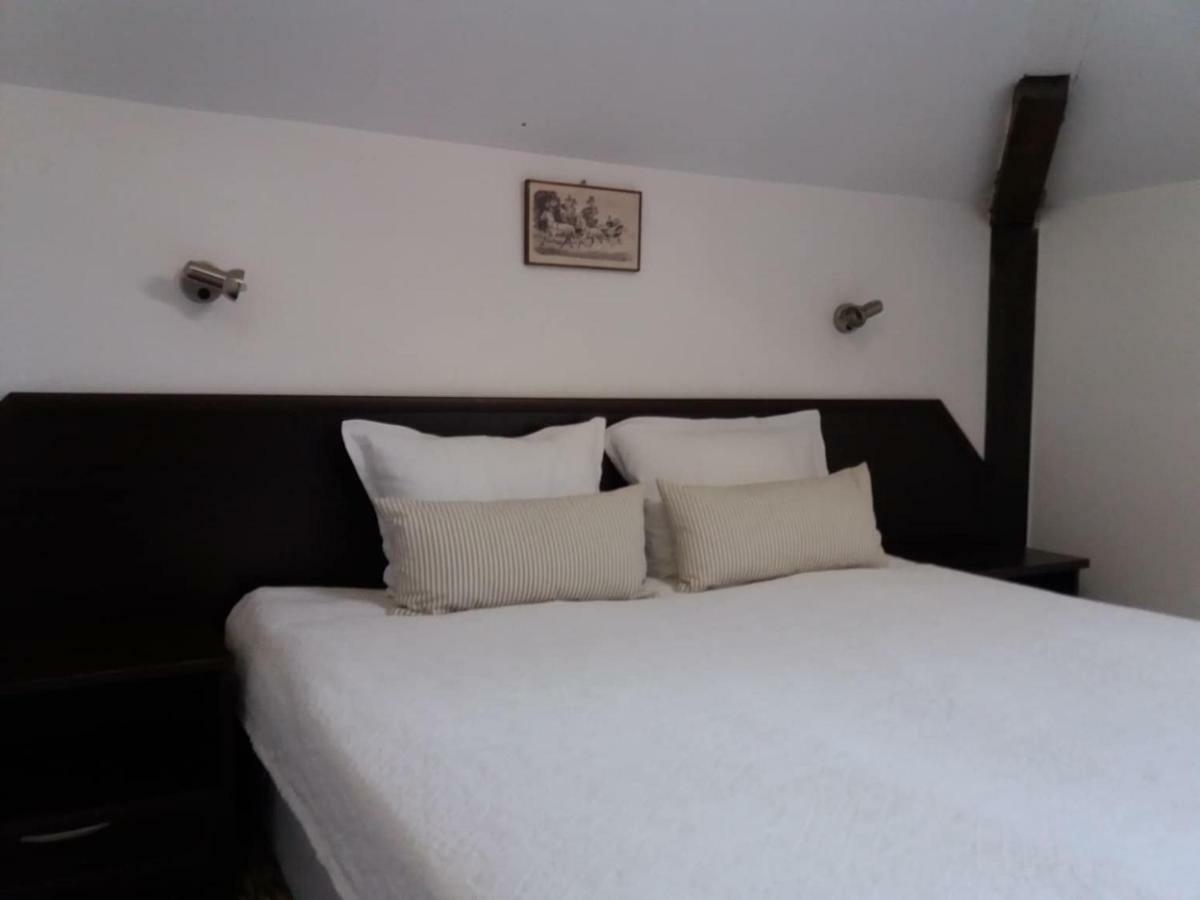Family Hotel Bile Beli Osŭm Zewnętrze zdjęcie