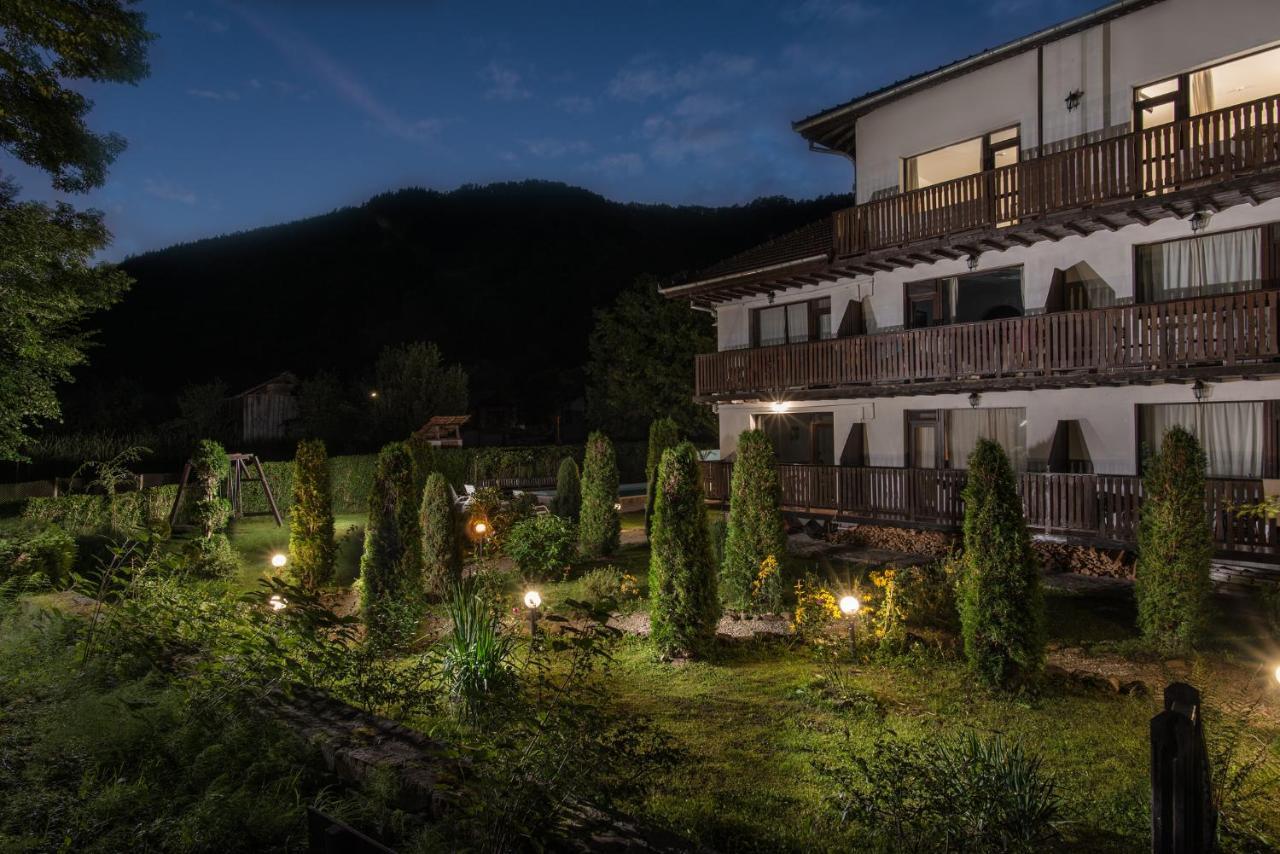 Family Hotel Bile Beli Osŭm Zewnętrze zdjęcie