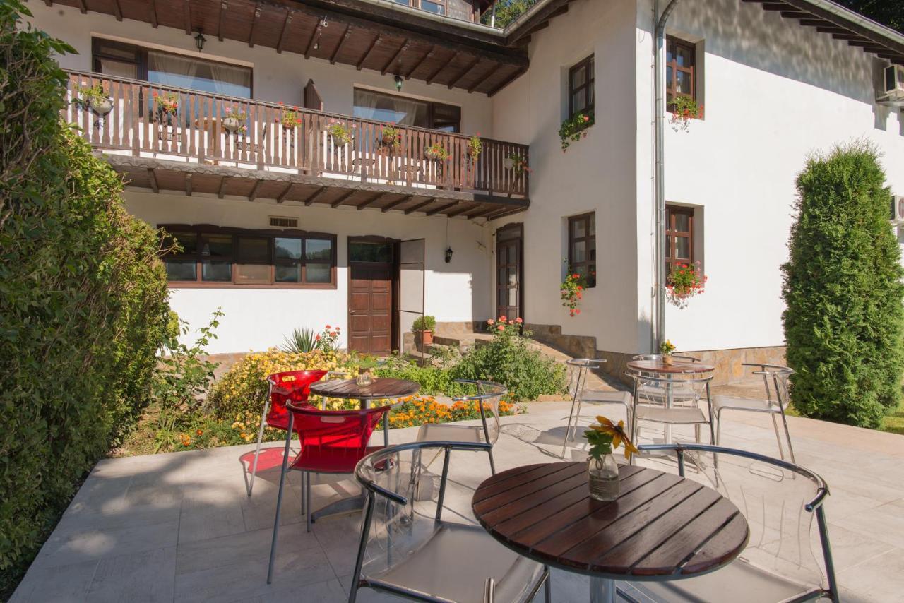 Family Hotel Bile Beli Osŭm Zewnętrze zdjęcie